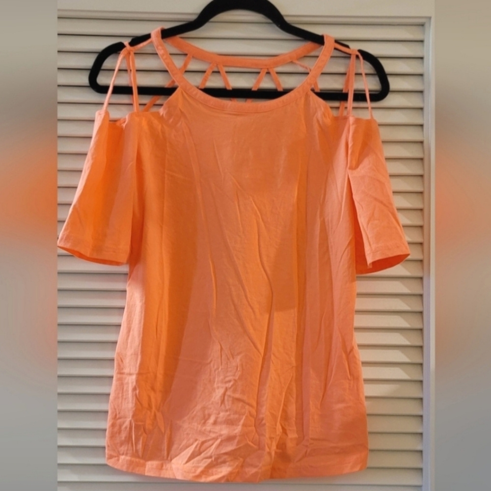 Fabletics - Coral Sunburst Short-Sleeve Top